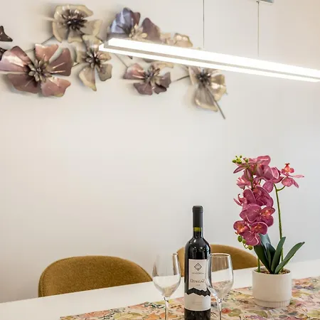 Apartament Three Lions *